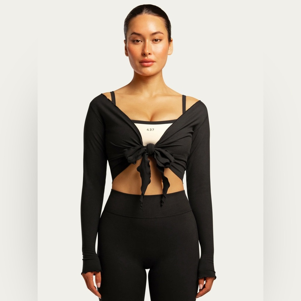 437 Wrap Top